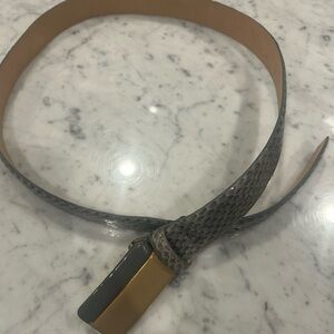 Women’s Carlisle size Large  1”skin belt. 37” length. lizard/snake grey tone